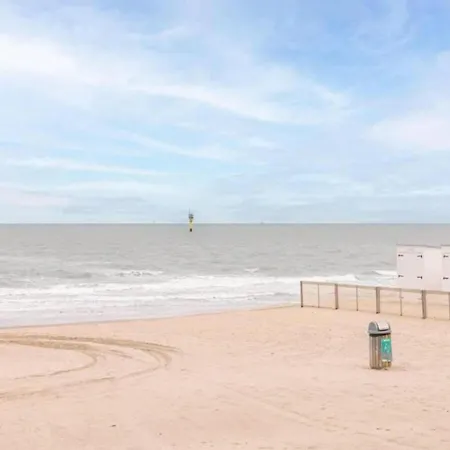 アパート In With Sea Views