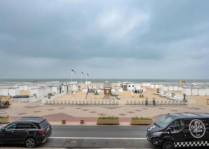 In With Sea Views كنوك هايست