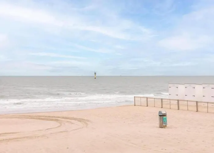 شقة In With Sea Views